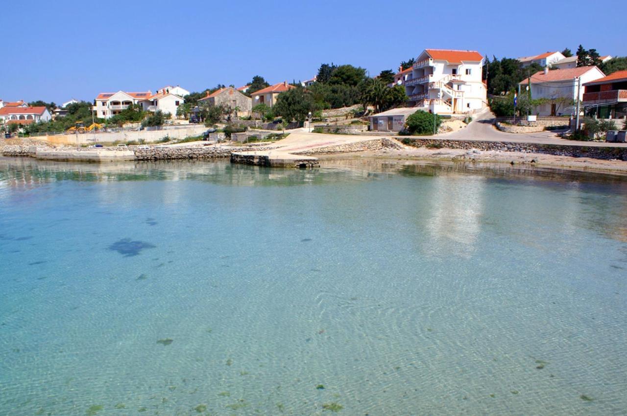 Apartments And Rooms By The Sea Jakisnica, Pag - 4160 Lun  Extérieur photo