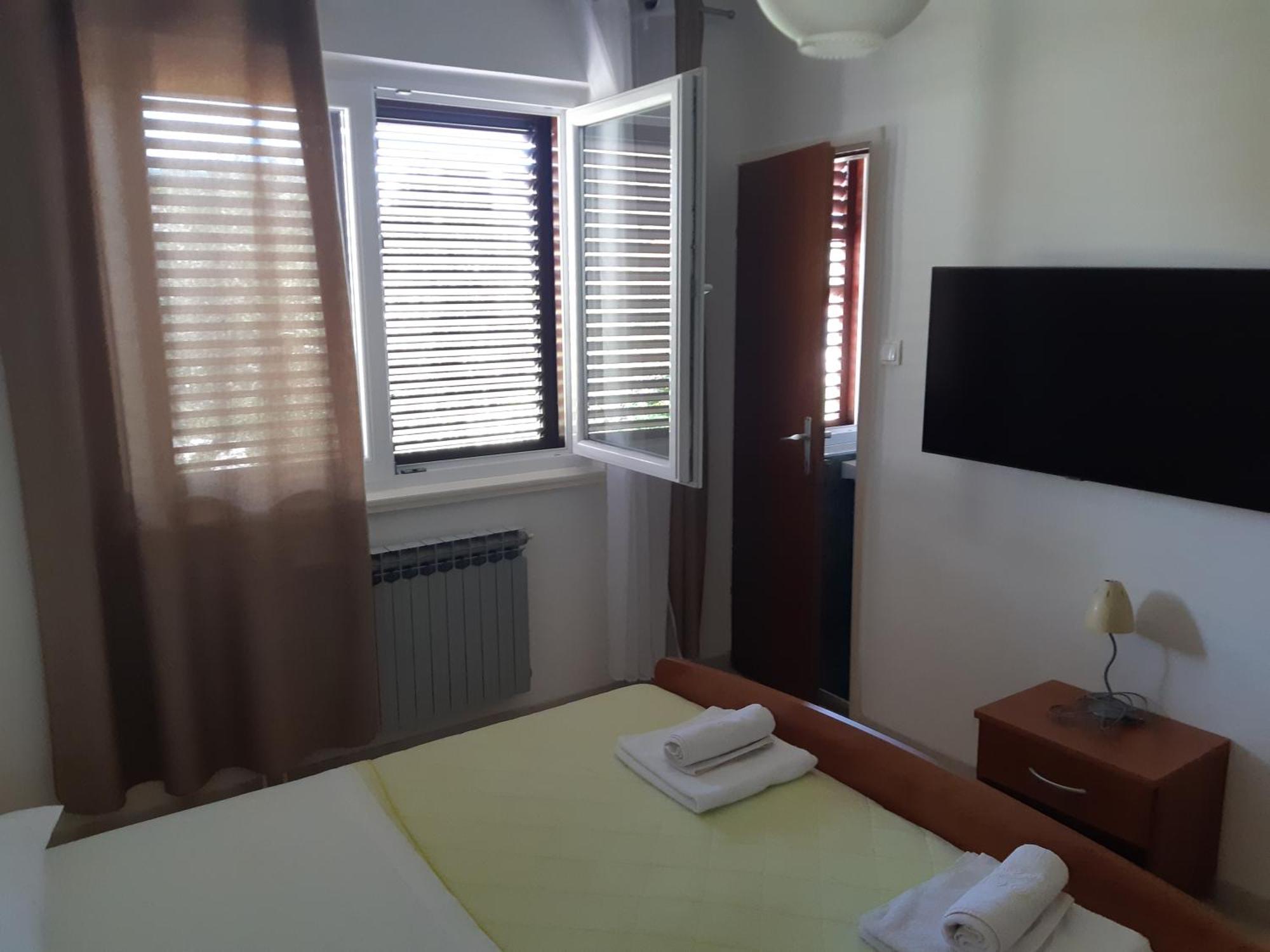 Apartments And Rooms By The Sea Jakisnica, Pag - 4160 Lun  Chambre photo