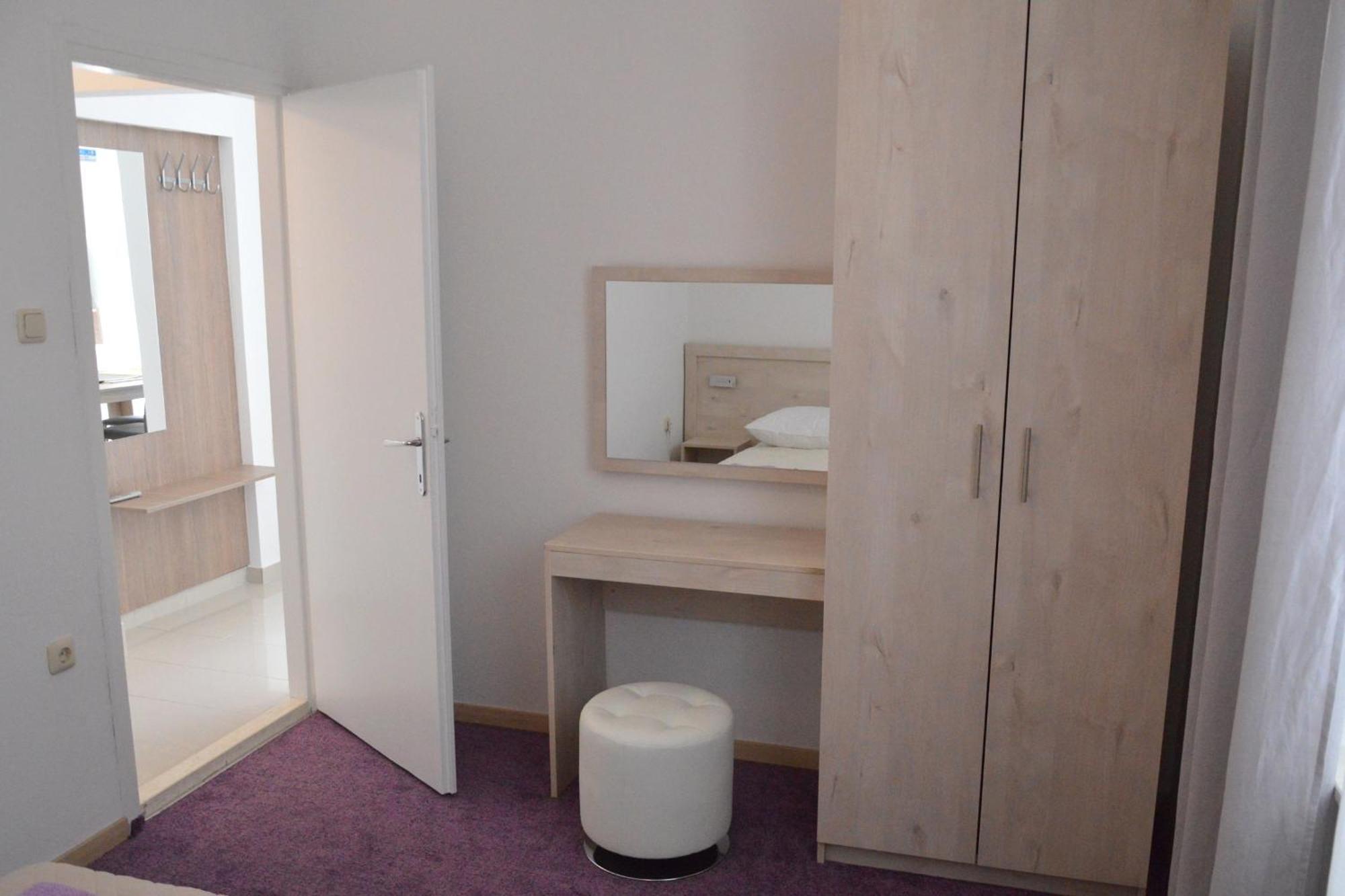 Apartments And Rooms By The Sea Jakisnica, Pag - 4160 Lun  Chambre photo